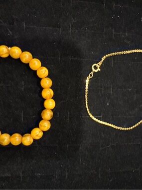 2pc Bracelet Lot Yellow Beaded Stretch Bracelet & Gold Tone Chain Bracelet